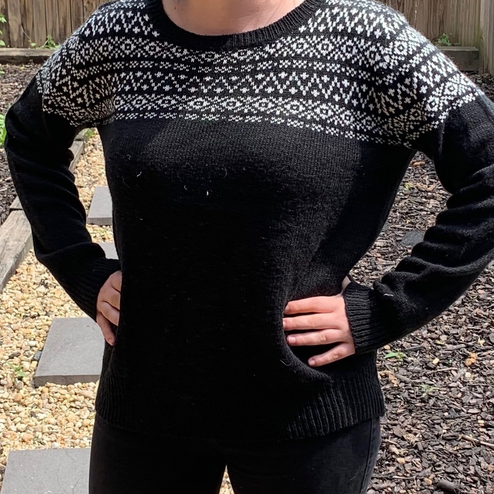 Sweater - Picture 2 of 3